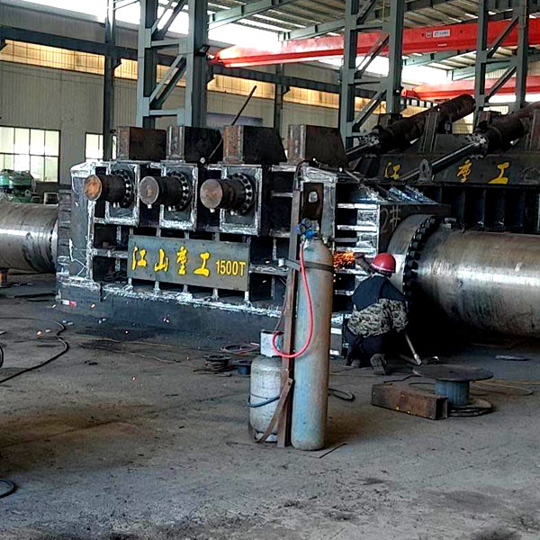 江山重工龍門(mén)剪